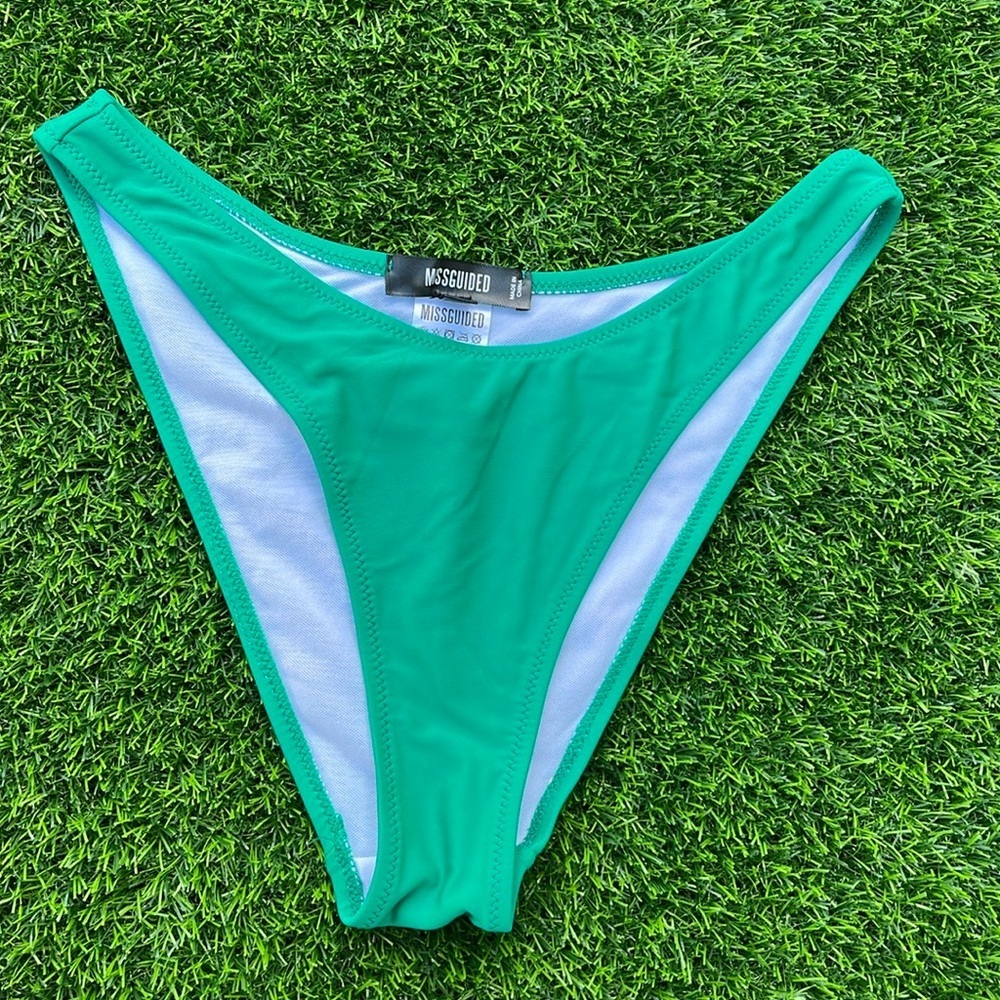MISSGUIDED High Cut Bikini Bottom size 6